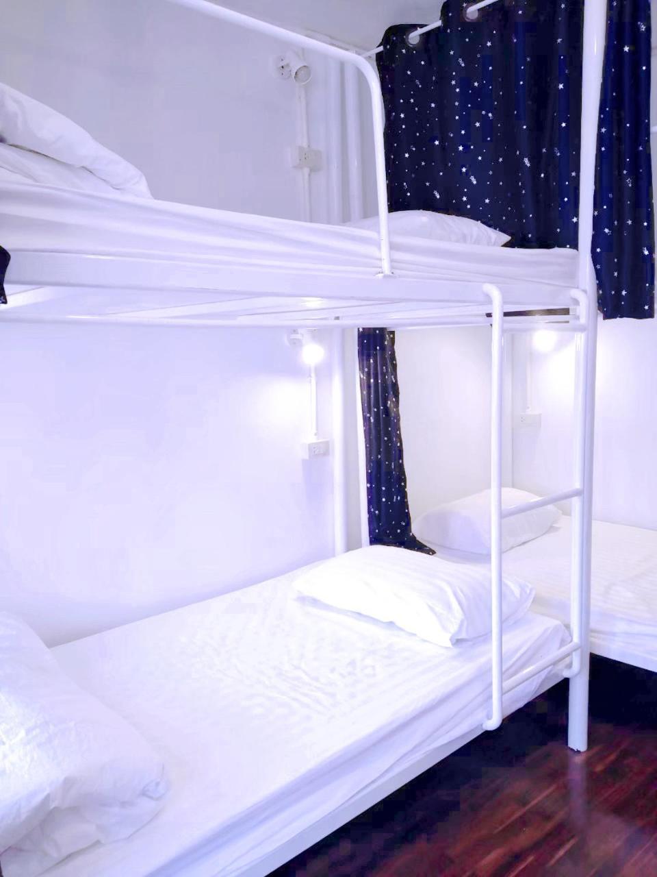 Zleepinezz Hostel Ayutthaya Extérieur photo